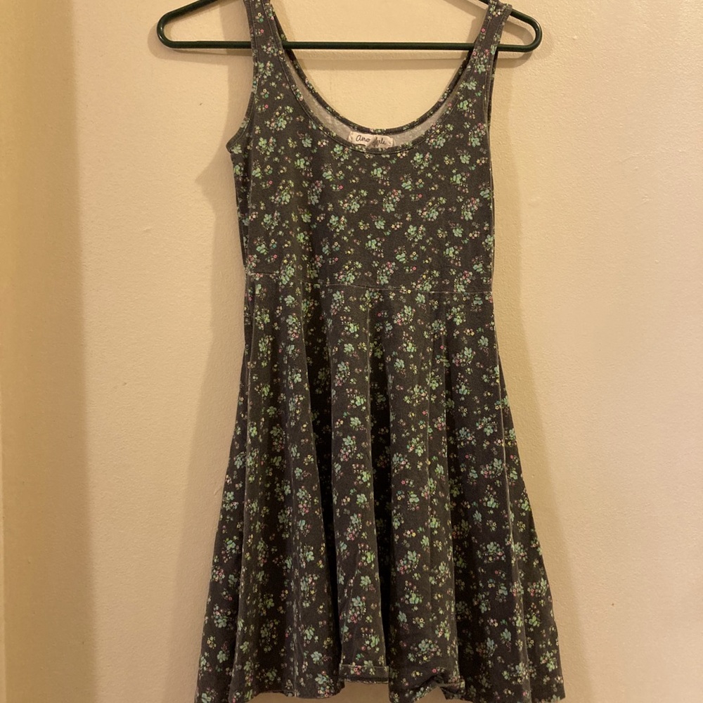 Aeropostale Grey Floral Print Dress Size Small